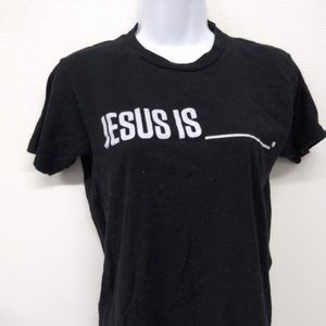 Women's Sm Graphic T SL Jesus Is